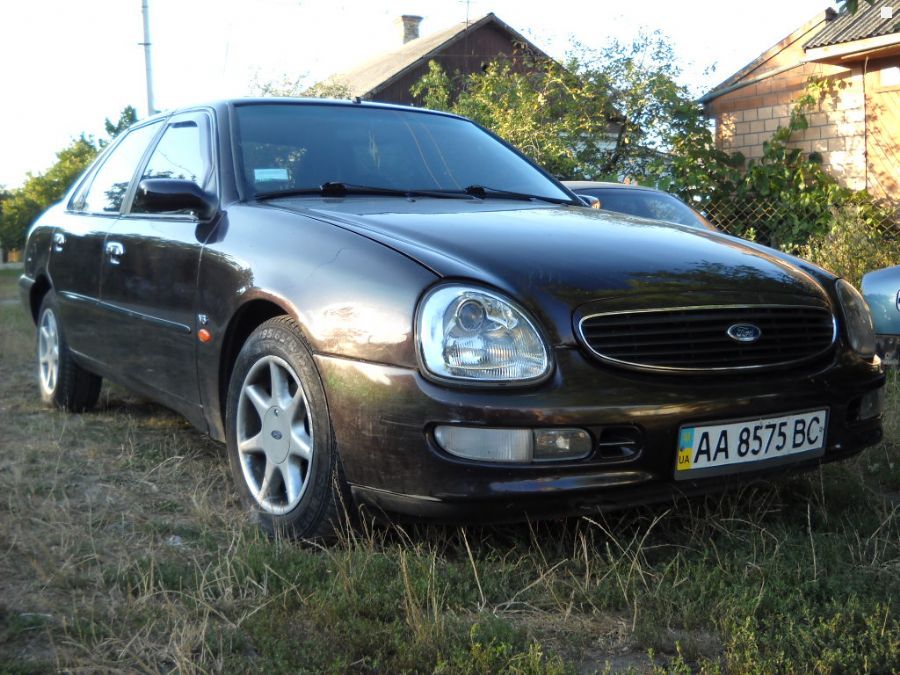 Ford-Scorpio-1663767_1.jpg