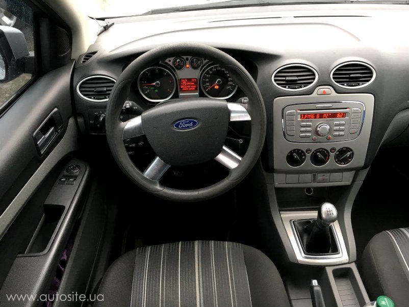 Ford Focus | Ford AT