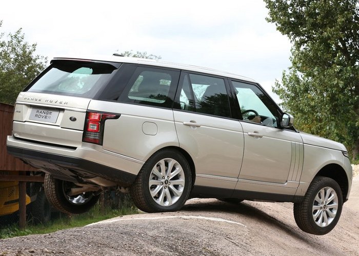 Range rover объем бака