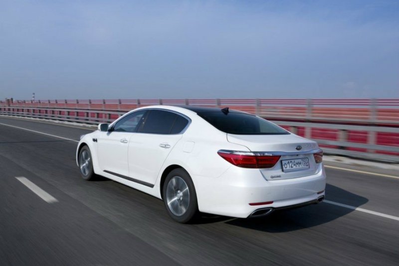 Kia quoris 2017