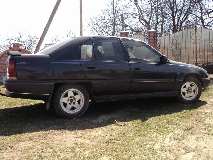 Opel omega 1990