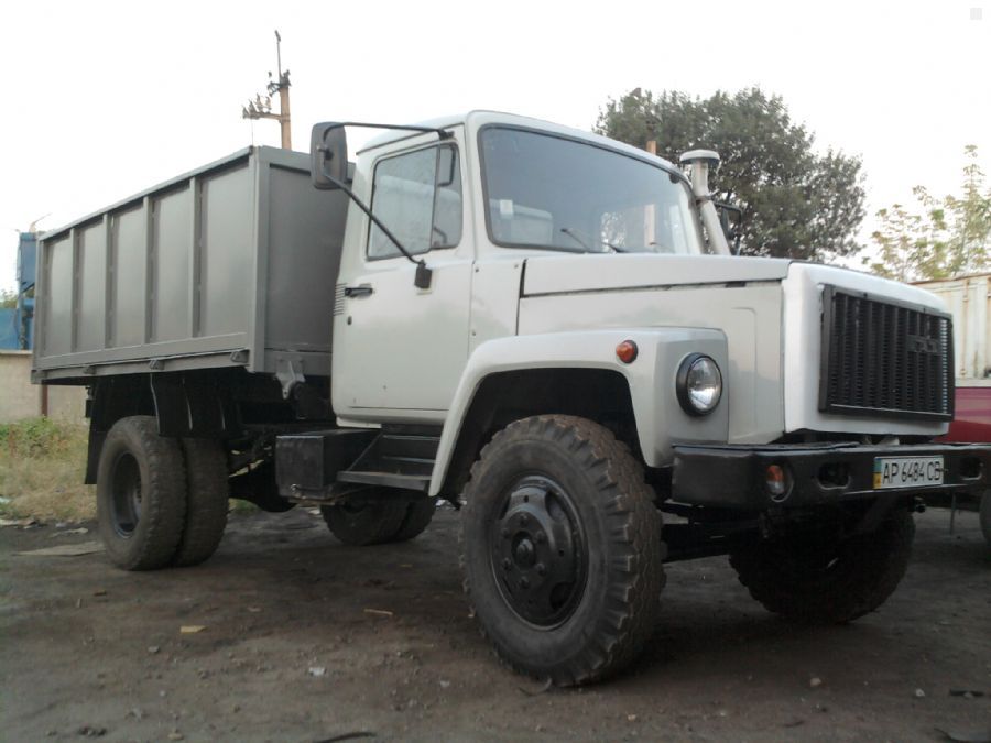 Газон автомобиль самосвал