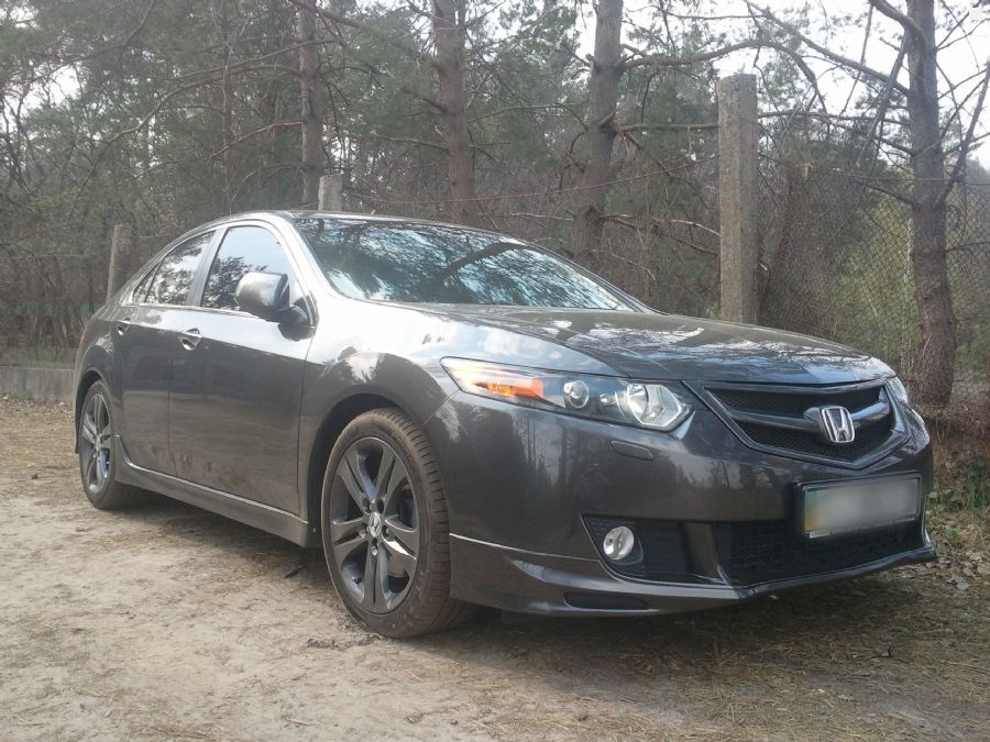 Honda accord со спойлером