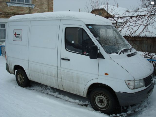Спринтер мерседес 208d