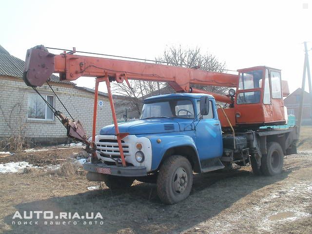 Автомобильный кран зил