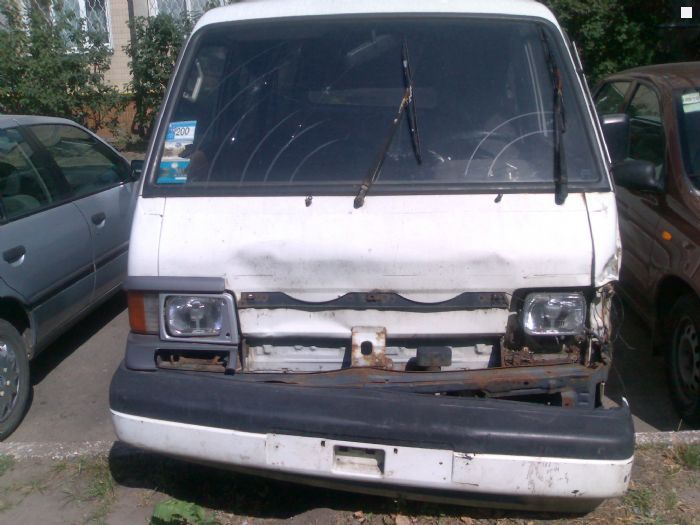 Мазда е2000 фото