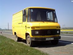 Мерседес бенц 407d