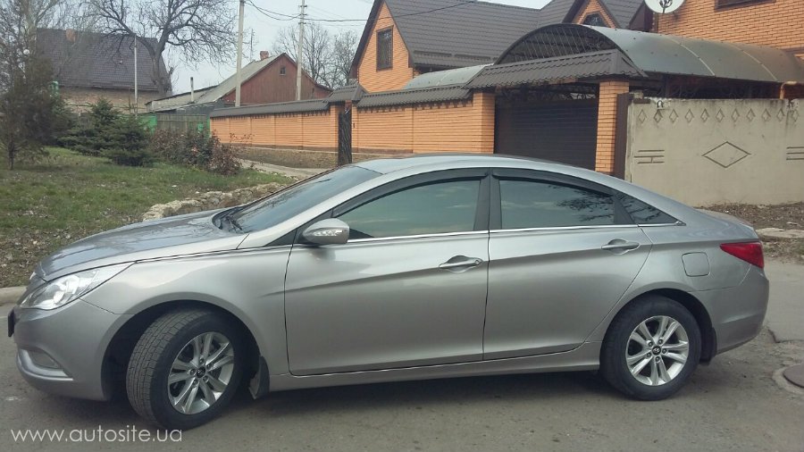 Hyundai sonata 2011 года