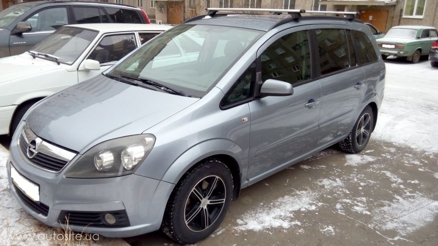 Opel zafira 2008 год