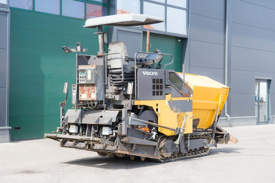 Асфальтоукладчик volvo abg7820b