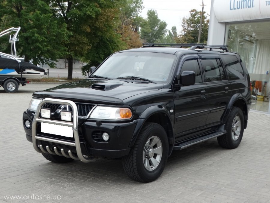 Mitsubishi pajero 2008 год